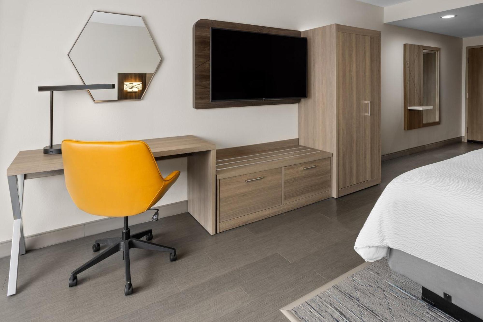 Holiday Inn Express & Suites Waynesboro East Extérieur photo